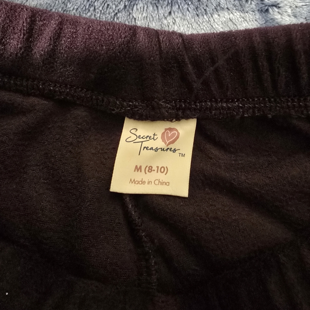 Secret Treasures Women's Medium Purple Velour Pajamas - Picture 3 of 8